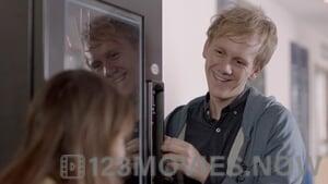 Please Like Me Season 1 Episode 1