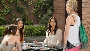 Pretty Little Liars Season 3 Episode 1